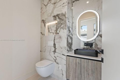 Adosado en venta en Fort Lauderdale, Florida, 3 dormitorios, 230.77 m2 № 1875059 - foto 14