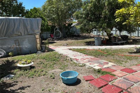 Casa en venta en Miami, Florida, 3 dormitorios, 109.53 m2 № 2071850 - foto 16
