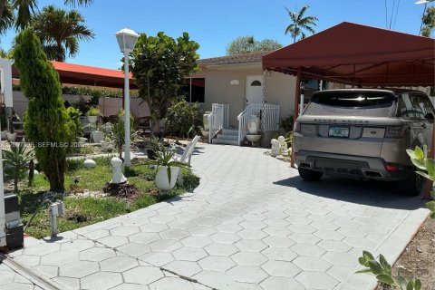 Casa en venta en Miami, Florida, 3 dormitorios, 109.53 m2 № 2071850 - foto 20