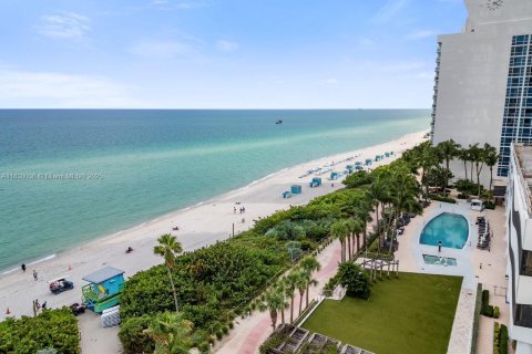 Copropriété à louer à Miami Beach, Floride: 2 chambres, 102.47 m2 № 1830138 - photo 2