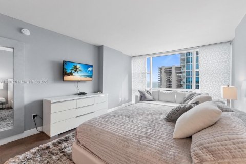 Copropriété à louer à Miami Beach, Floride: 2 chambres, 102.47 m2 № 1830138 - photo 8