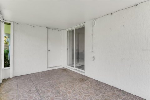 Townhouse in Kissimmee, Florida 3 bedrooms, 106.65 sq.m. № 2197873 - photo 24