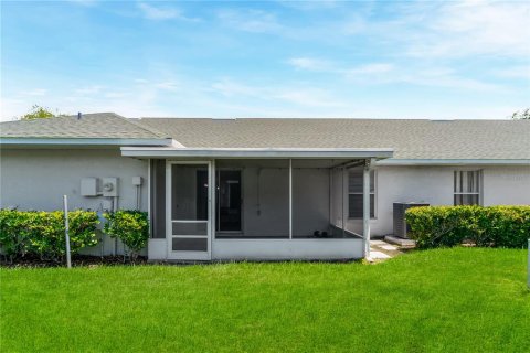 Townhouse in Kissimmee, Florida 3 bedrooms, 106.65 sq.m. № 2197873 - photo 25