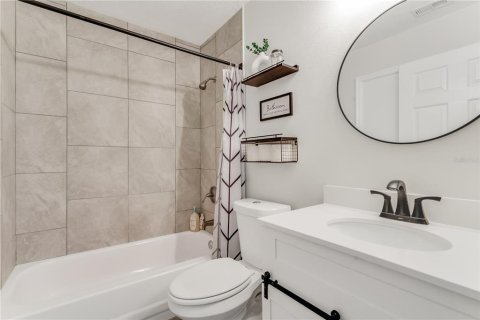 Townhouse in Kissimmee, Florida 3 bedrooms, 106.65 sq.m. № 2197873 - photo 10