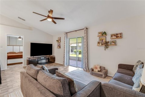 Townhouse in Kissimmee, Florida 3 bedrooms, 106.65 sq.m. № 2197873 - photo 17