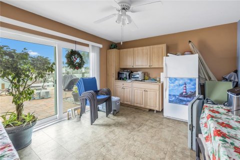 Condominio en venta en Treasure Island, Florida, 2 dormitorios, 97.08 m2 № 929039 - foto 30