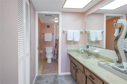 Condominio en venta en Treasure Island, Florida, 2 dormitorios, 97.08 m2 № 929039 - foto 20