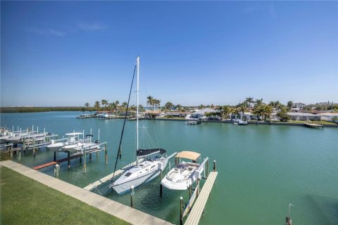 Condominio en venta en Treasure Island, Florida, 2 dormitorios, 97.08 m2 № 929039 - foto 5