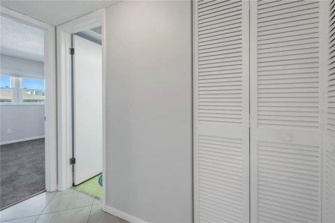Condominio en venta en Treasure Island, Florida, 2 dormitorios, 97.08 m2 № 929039 - foto 22