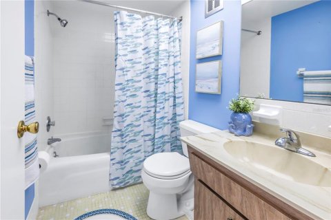 Condominio en venta en Treasure Island, Florida, 2 dormitorios, 97.08 m2 № 929039 - foto 25