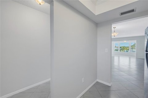 Condominio en venta en Treasure Island, Florida, 2 dormitorios, 97.08 m2 № 929039 - foto 12