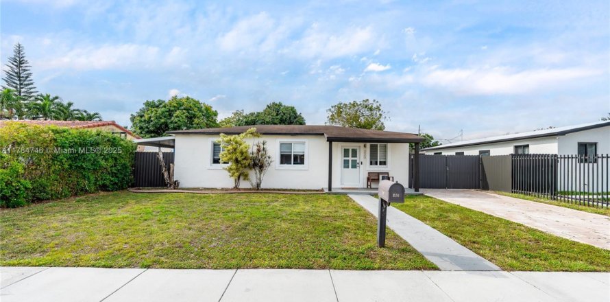Villa ou maison à Hialeah, Floride 3 chambres, 84.73 m2 № 1861596