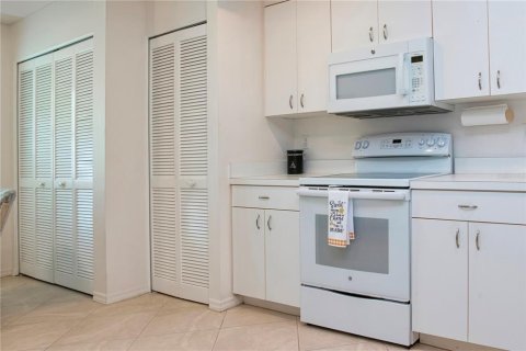 Copropriété à vendre à Sun City Center, Floride: 2 chambres, 145.3 m2 № 2389358 - photo 16