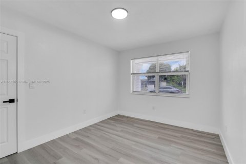 Villa ou maison à vendre à Miami Gardens, Floride: 4 chambres, 146.32 m2 № 1896121 - photo 22