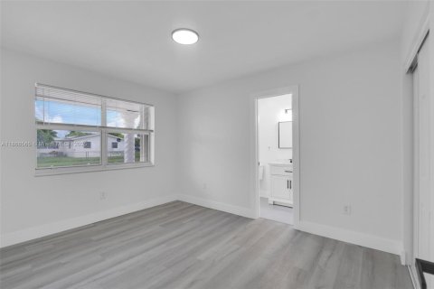 Villa ou maison à vendre à Miami Gardens, Floride: 4 chambres, 146.32 m2 № 1896121 - photo 21