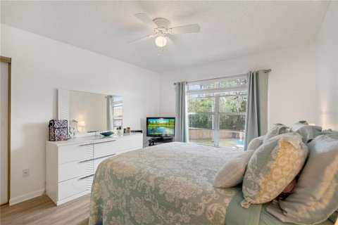 Condo in New Port Richey, Florida, 2 bedrooms  № 1718384 - photo 21
