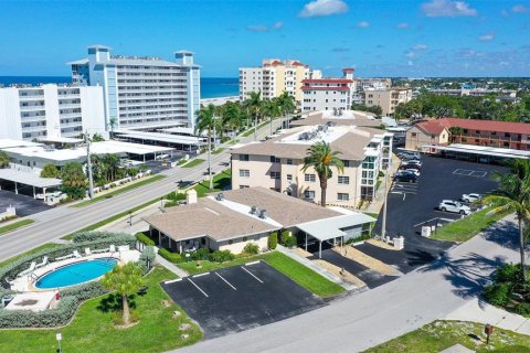 Condo in Venice, Florida, 1 bedroom № 2378182 - photo 15