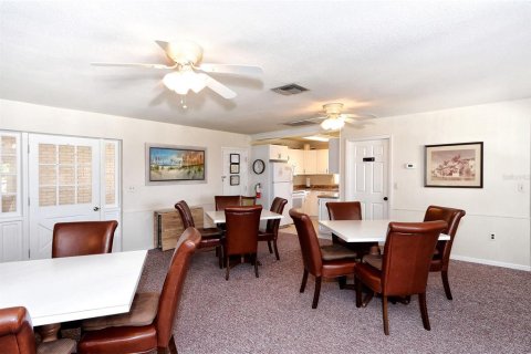 Condo in Venice, Florida, 1 bedroom № 2378182 - photo 28