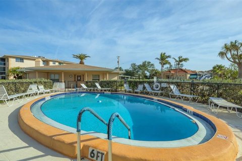 Condo in Venice, Florida, 1 bedroom № 2378182 - photo 16