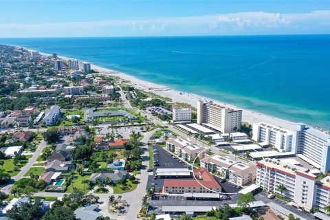 Condo in Venice, Florida, 1 bedroom № 2378182 - photo 18