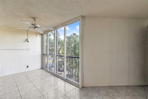 Copropriété à vendre à Weston, Floride: 2 chambres, 118.26 m2 № 1968638 - photo 18