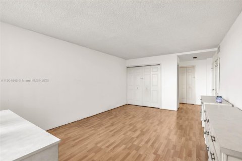 Copropriété à vendre à Weston, Floride: 2 chambres, 118.26 m2 № 1968638 - photo 25