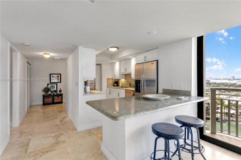 Снять в аренду кондоминиум в Ривьера-Бич, Флорида 2 спальни, 138.24м2, № 2022919 - фото 11