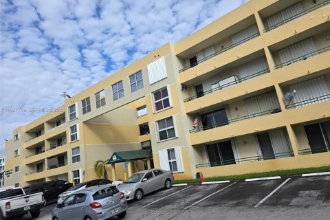 Кондоминиум с 1 спальней в Майами, Флорида № 2004029