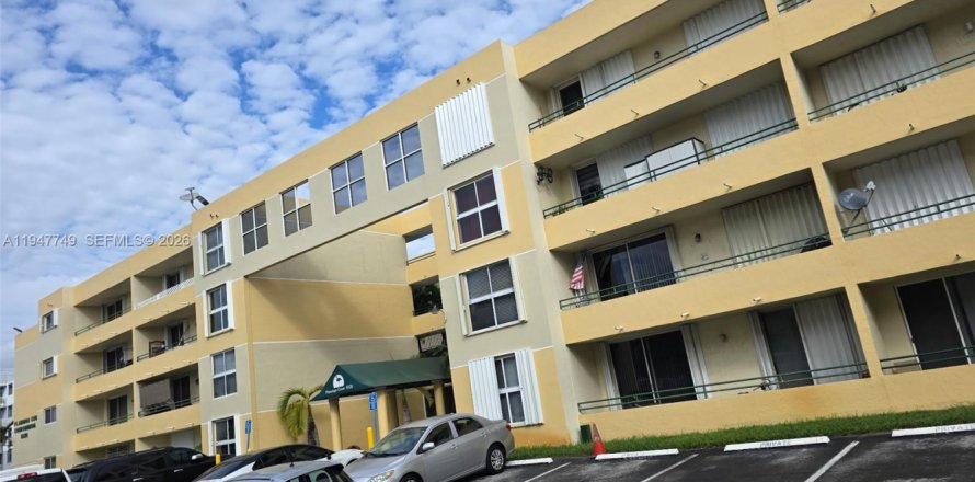 Кондоминиум с 1 спальней в Майами, Флорида № 2004029