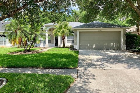 House in Odessa, Florida 4 bedrooms, 181.72 sq.m. № 2273089 - photo 2