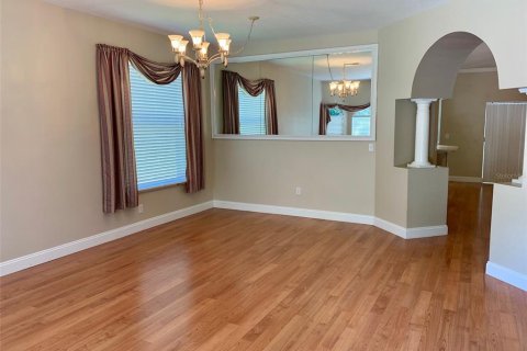 House in Odessa, Florida 4 bedrooms, 181.72 sq.m. № 2273089 - photo 6