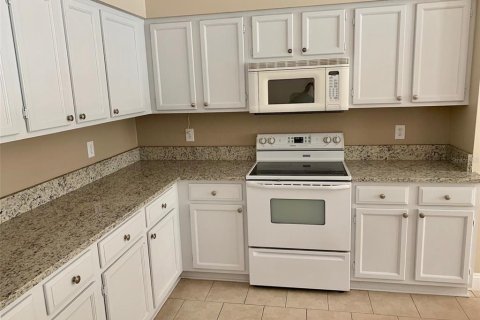 House in Odessa, Florida 4 bedrooms, 181.72 sq.m. № 2273089 - photo 11