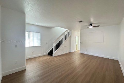 Снять в аренду таунхаус в Мирамар, Флорида 3 спальни, 134.71м2, № 2011082 - фото 5