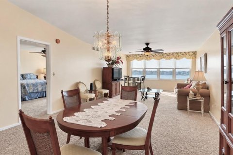 Copropriété à vendre à Saint Petersburg, Floride: 1 chambre, 110.09 m2 № 2412623 - photo 13