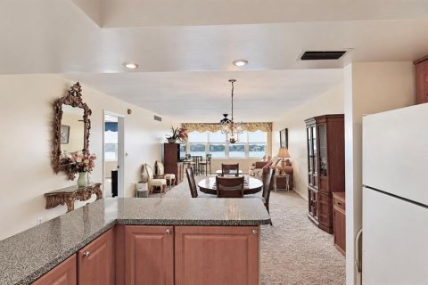 Copropriété à vendre à Saint Petersburg, Floride: 1 chambre, 110.09 m2 № 2412623 - photo 9