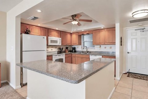 Copropriété à vendre à Saint Petersburg, Floride: 1 chambre, 110.09 m2 № 2412623 - photo 5