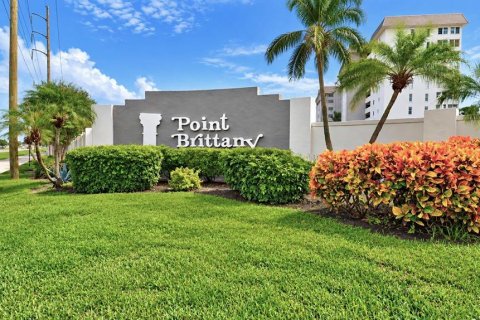 Copropriété à vendre à Saint Petersburg, Floride: 1 chambre, 110.09 m2 № 2412623 - photo 3