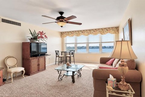 Copropriété à vendre à Saint Petersburg, Floride: 1 chambre, 110.09 m2 № 2412623 - photo 16
