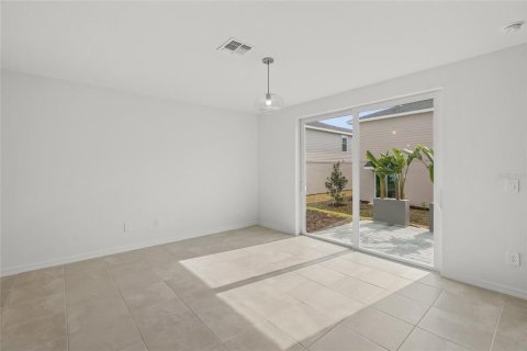 Townhouse in Bradenton, Florida 3 bedrooms, 125.14 sq.m. № 1718552 - photo 9