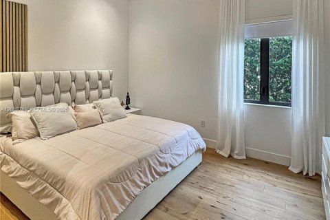 Villa ou maison à louer à Weston, Floride: 6 chambres, 453.46 m2 № 2089460 - photo 26