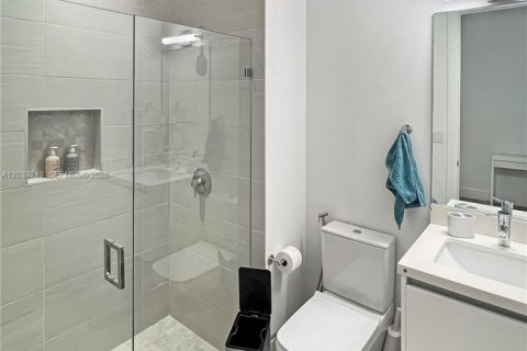 Villa ou maison à louer à Weston, Floride: 6 chambres, 453.46 m2 № 2089460 - photo 27