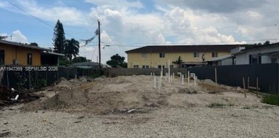 Immobilier commercial à Florida City, Floride 204.38 m2 № 2004741