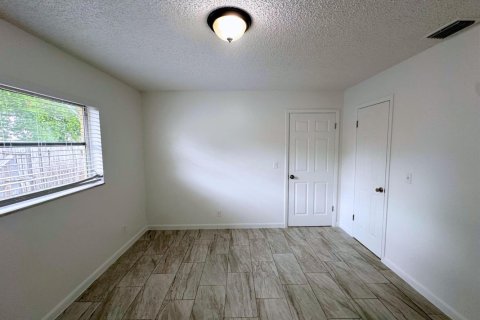 Apartment in Lantana, Florida 2 bedrooms, 246.38 sq.m. № 2169992 - photo 7