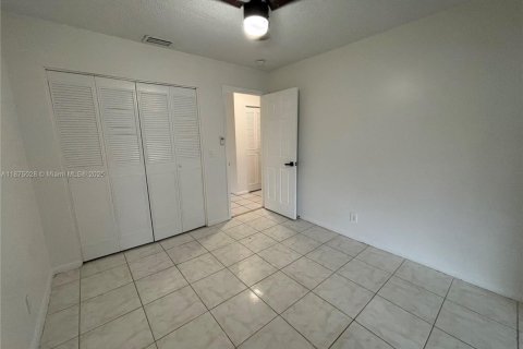 Casa en alquiler en Pompano Beach, Florida, 2 dormitorios, 325.44 m2 № 1928675 - foto 8