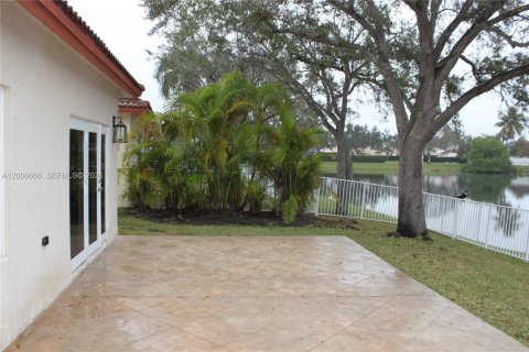 Casa en alquiler en Pembroke Pines, Florida, 4 dormitorios, 137.77 m2 № 2064776 - foto 26