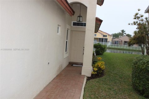Casa en alquiler en Pembroke Pines, Florida, 4 dormitorios, 137.77 m2 № 2064776 - foto 8