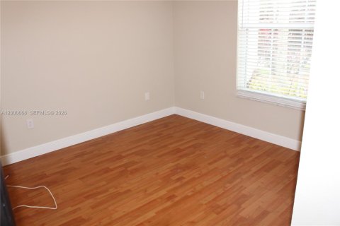 Casa en alquiler en Pembroke Pines, Florida, 4 dormitorios, 137.77 m2 № 2064776 - foto 9