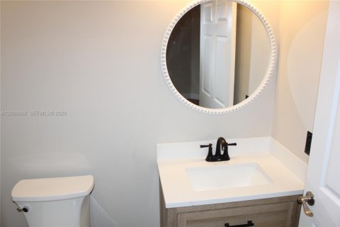 Casa en alquiler en Pembroke Pines, Florida, 4 dormitorios, 137.77 m2 № 2064776 - foto 17