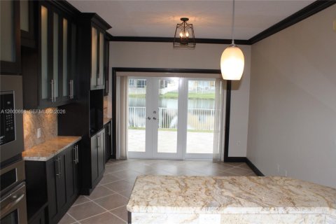 Casa en alquiler en Pembroke Pines, Florida, 4 dormitorios, 137.77 m2 № 2064776 - foto 19