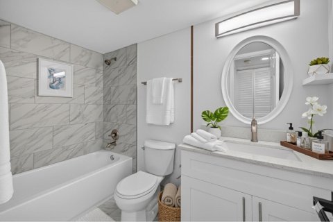 Condo in Delray Beach, Florida, 2 bedrooms № 2246237 - photo 14